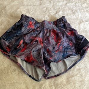 Lululemon Hotty hot shorts